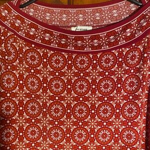 Max Studio Red and White Printed Scoop Neck Top it is a sexy 60,s vibe